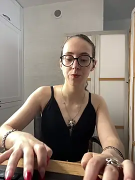 Snapshot of MartiniiSelenna chatting on 07/18/26, 05:44 MartiniiSelenna online show from 07/18/26, 05:44