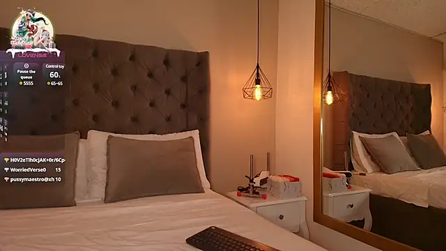 AngelinaRoss  online show from 12/28/24, 05:14