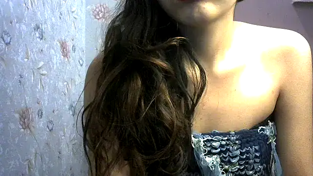 Snapshot of binisa_45 chatting on 12/19/24, 08:56 binisa 45 online show from 12/19/24, 08:56