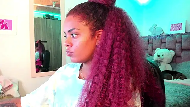 ladyrd1 online show from 12/21/24, 09:55