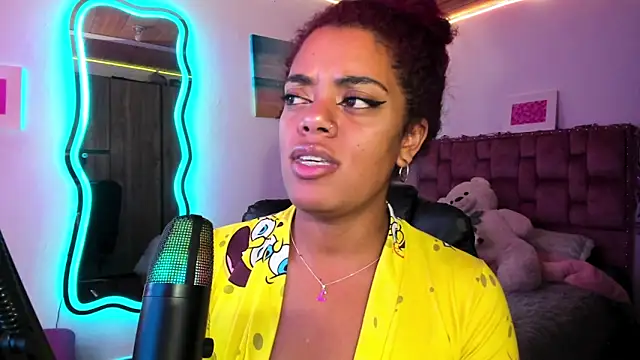 ladyrd1 online show from 01/19/25, 01:12