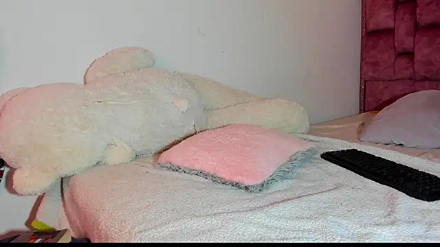 ladyrd1 online show from 09/09/25, 02:05