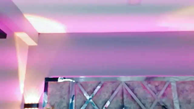 MarianaGarciaa   online show from 10/18/25, 07:25