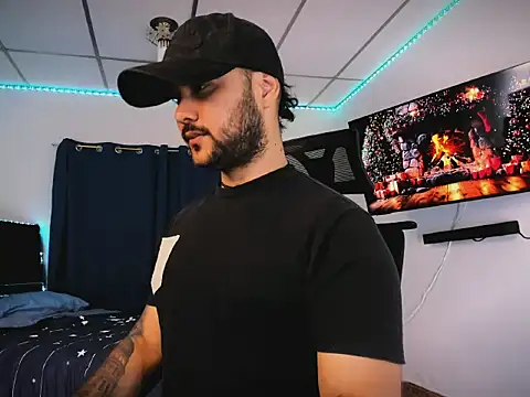 Sebas-hott online show from 12/15/25, 10:58