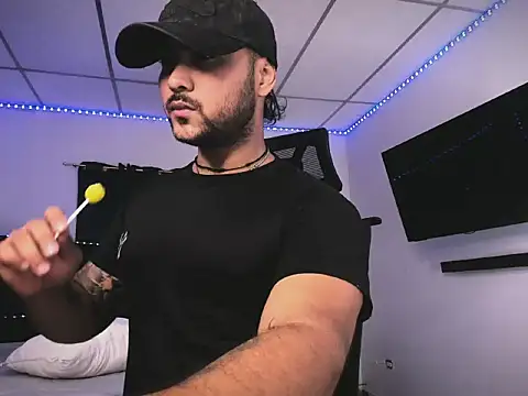 Sebas-hott online show from 02/28/26, 11:50