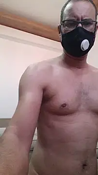 Snapshot of kareem4u chatting on 10/15/25, 09:20 kareem4u online show from 10/15/25, 09:20