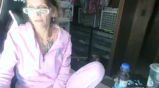 MsJustDamn71 online show from 01/04/25, 01:10