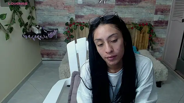 Snapshot of Lucy_joi chatting on 01/03/25, 07:27 Lucy joi online show from 01/03/25, 07:27