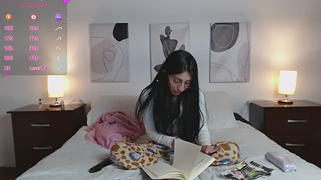 Snapshot of Lucy_joi chatting on 01/21/25, 09:03 Lucy joi online show from 01/21/25, 09:03