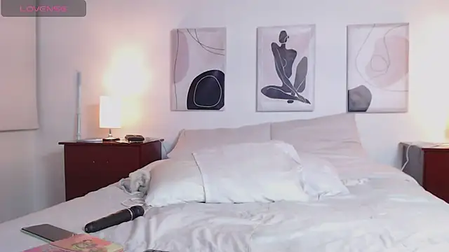 Snapshot of Lucy_joi chatting on 02/25/25, 05:52 Lucy joi online show from 02/25/25, 05:52