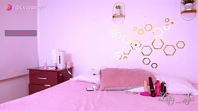 Snapshot of Lucy_joi chatting on 11/06/25, 09:37 Lucy joi online show from 11/06/25, 09:37