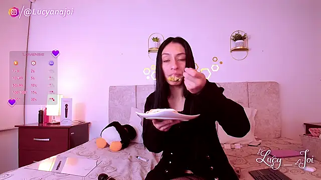 Snapshot of Lucy_joi chatting on 11/22/25, 02:54 Lucy joi online show from 11/22/25, 02:54