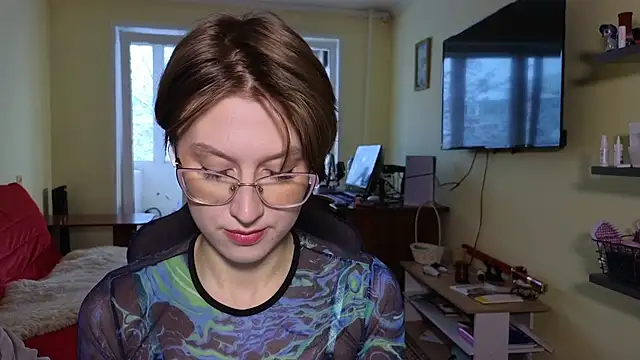 Snapshot of MalvinaBlum chatting on 11/12/25, 03:07 MalvinaBlum online show from 11/12/25, 03:07