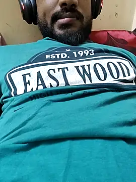 Snapshot of Daddys-small-lollipop chatting on 10/17/25, 05:48 Daddys-small-lollipop online show from 10/17/25, 05:48