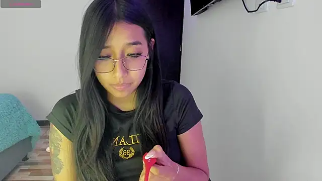 Snapshot of isa_bellaa0 chatting on 02/22/25, 11:24 isa bellaa0 online show from 02/22/25, 11:24