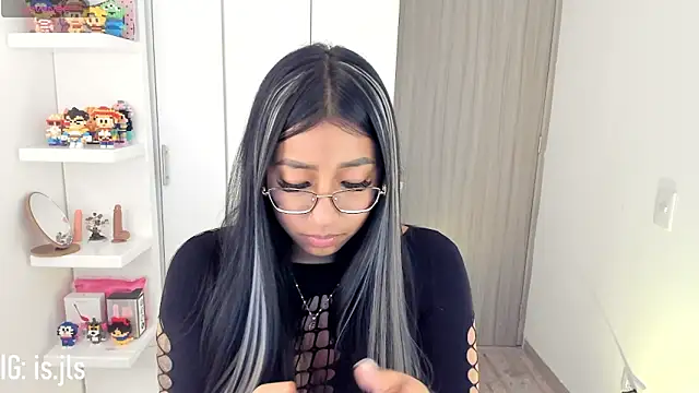 Snapshot of isa_bellaa0 chatting on 10/03/25, 03:14 isa bellaa0 online show from 10/03/25, 03:14