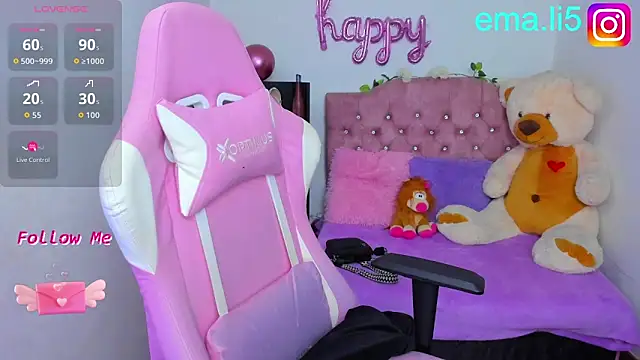 Snapshot of ema_tayy chatting on 02/28/26, 10:33 ema tayy online show from 02/28/26, 10:33