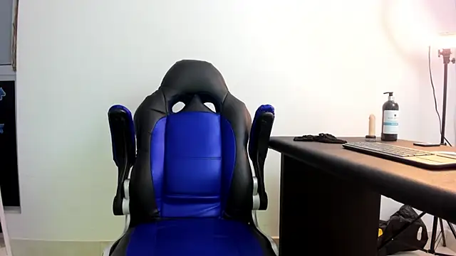 Yelena03 online show from 01/12/25, 12:39