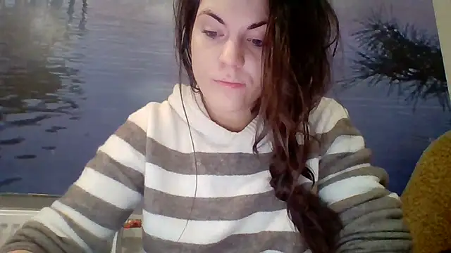 AliceTailor online show from 11/19/25, 02:39