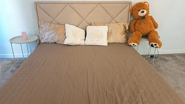 IceDanielles online show from 04/04/26, 12:35