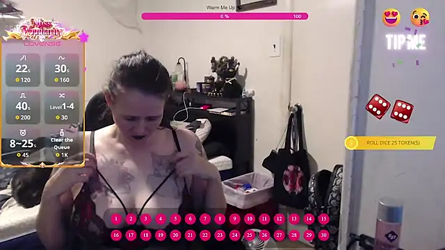 Snapshot of Demonicmiss chatting on 06/07/26, 11:47 Demonicmiss online show from 06/07/26, 11:47