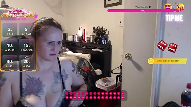 Snapshot of Demonicmiss chatting on 06/19/26, 11:58 Demonicmiss online show from 06/19/26, 11:58