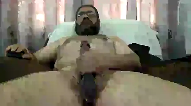 Snapshot of largepanny chatting on 02/02/25, 12:35 largepanny online show from 02/02/25, 12:35