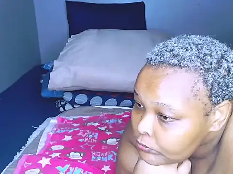 Snapshot of fatafricanqueen chatting on 04/02/26, 07:11 fatafricanqueen online show from 04/02/26, 07:11