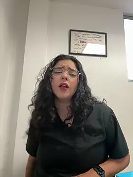 Snapshot of Ales_Kitten chatting on 10/05/25, 02:59 Ales Kitten online show from 10/05/25, 02:59