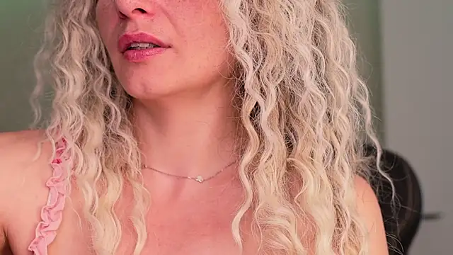 Amerabelle 23 online show from 03/12/25, 06:11