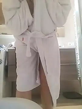 Snapshot of MATTIS11 chatting on 03/11/25, 06:19 MATTIS11 online show from 03/11/25, 06:19