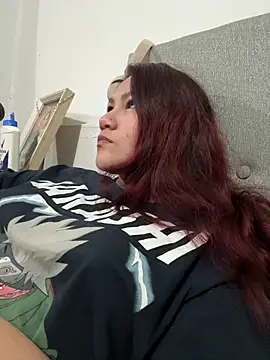 Snapshot of ZUCAAT chatting on 12/08/24, 03:32 ZUCAAT online show from 12/08/24, 03:32