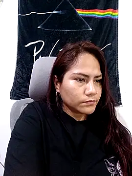 Snapshot of ZUCAAT chatting on 10/10/25, 04:11 ZUCAAT online show from 10/10/25, 04:11