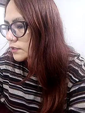 Snapshot of ZUCAAT chatting on 12/14/25, 04:51 ZUCAAT online show from 12/14/25, 04:51