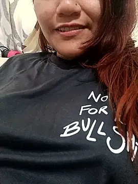 Snapshot of ZUCAAT chatting on 01/11/26, 10:59 ZUCAAT online show from 01/11/26, 10:59