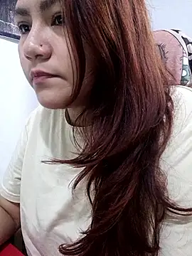 Snapshot of ZUCAAT chatting on 01/16/26, 03:21 ZUCAAT online show from 01/16/26, 03:21