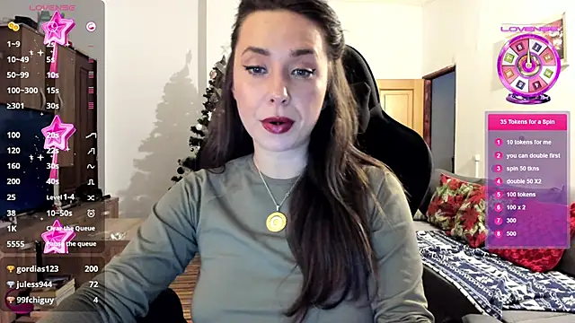 Snapshot of PlayfulGoddess chatting on 02/04/25, 07:11 PlayfulGoddess online show from 02/04/25, 07:11