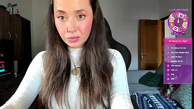 Snapshot of PlayfulGoddess chatting on 02/14/25, 01:29 PlayfulGoddess online show from 02/14/25, 01:29