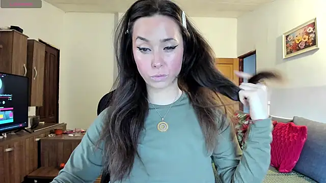 Snapshot of PlayfulGoddess chatting on 02/27/25, 02:43 PlayfulGoddess online show from 02/27/25, 02:43