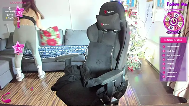 Snapshot of PlayfulGoddess chatting on 01/15/26, 12:54 PlayfulGoddess online show from 01/15/26, 12:54