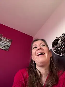 Lwhite1 online show from 03/11/26, 04:24