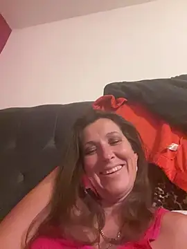 Snapshot of Lwhite1 chatting on 07/18/26, 12:26 Lwhite1 online show from 07/18/26, 12:26