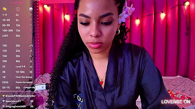 littleebonny online show from 02/19/25, 07:48