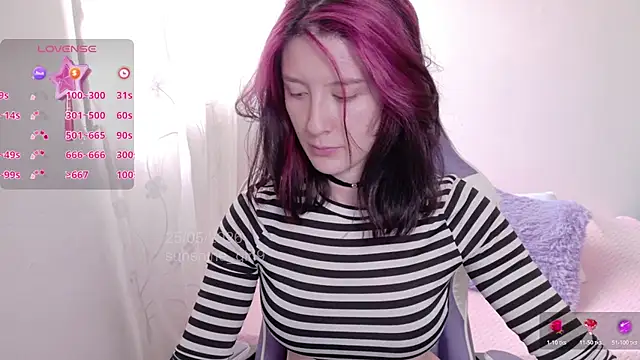 Snapshot of sunshine_girl9 chatting on 05/25/26, 08:59 sunshine girl9 online show from 05/25/26, 08:59