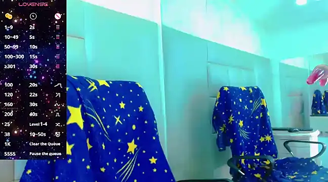 KayleighDreams  online show from 02/10/25, 03:35