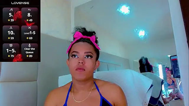 KayleighDreams  online show from 03/11/25, 06:10