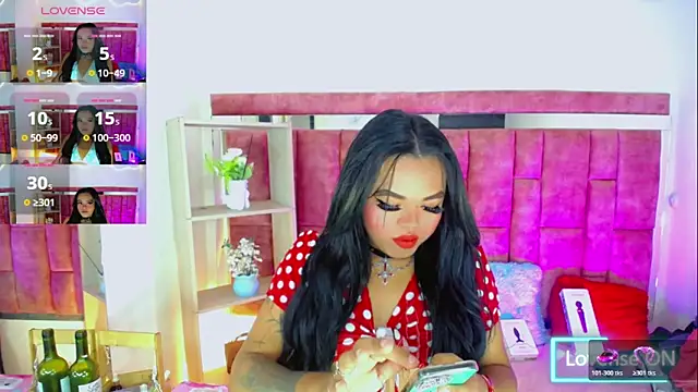 KayleighDreams  online show from 06/10/26, 03:29