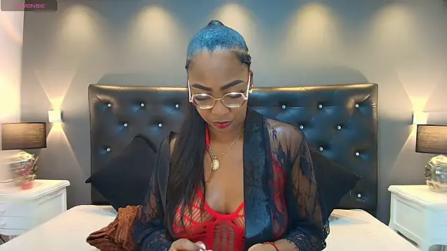 dirtyvictoria online show from 12/17/25, 12:33