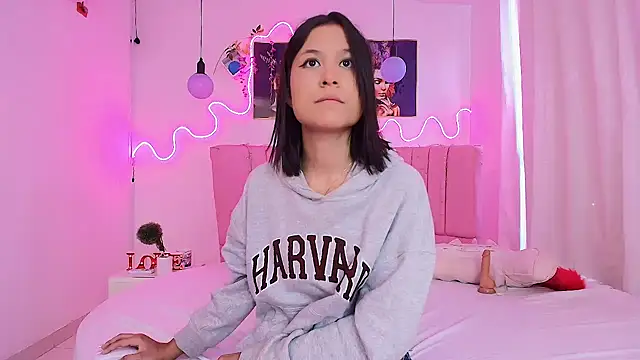 Azul horney online show from 12/05/24, 09:28