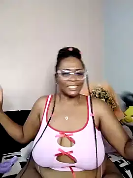 Snapshot of CocoBootyyy chatting on 01/16/25, 10:21 CocoBootyyy online show from 01/16/25, 10:21